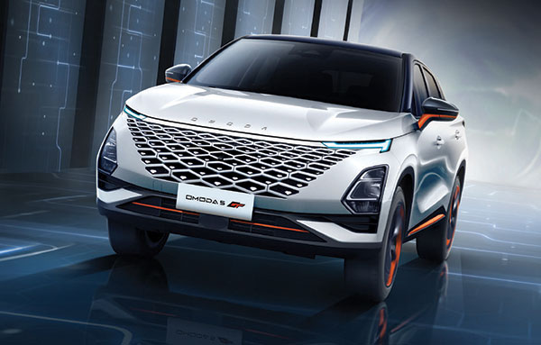 Chery-Omoda-5-gt-pluit